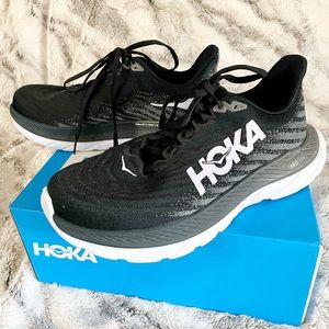 Brand New. Women. Hoka Mach 5. Size 8